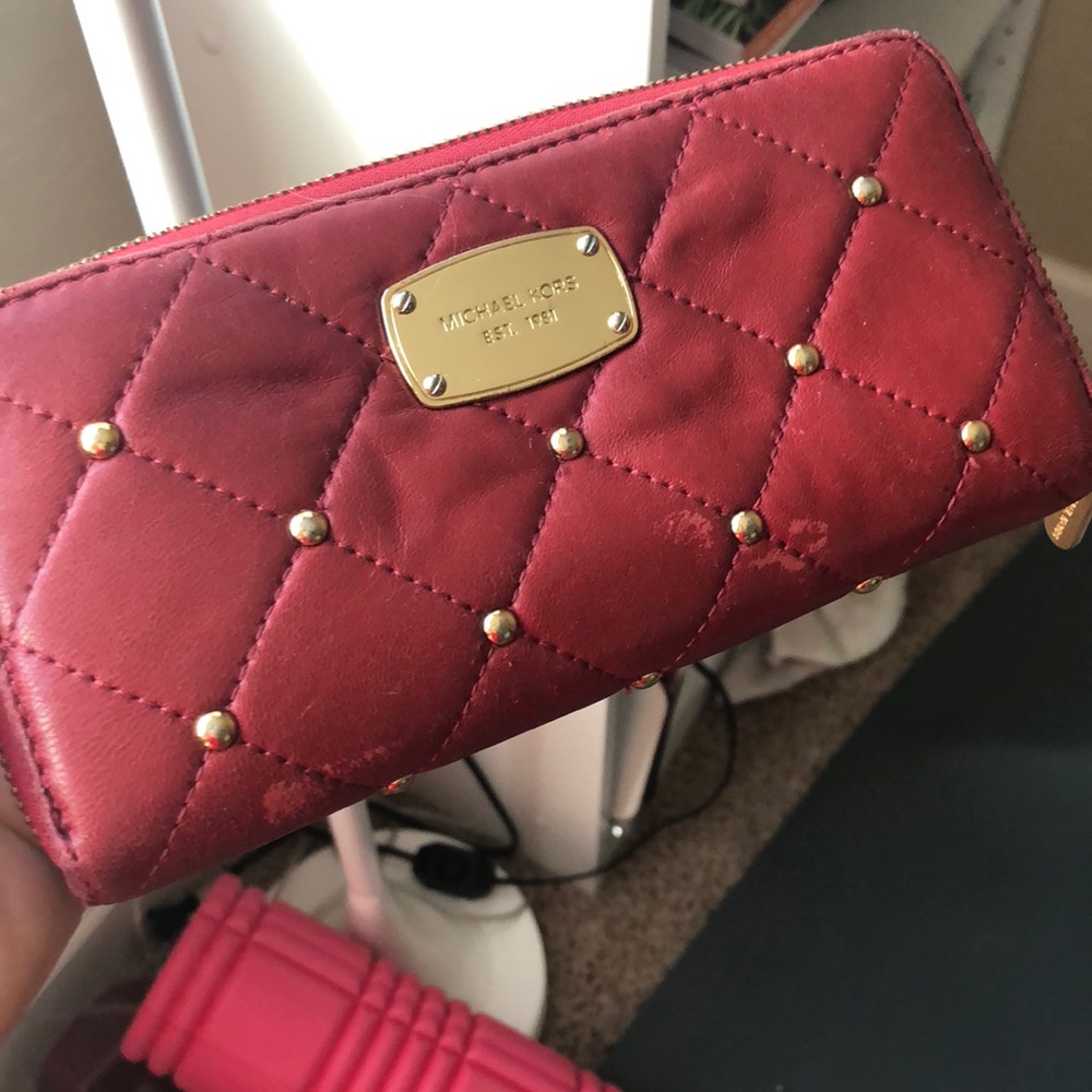 Michael Kors red leather wallet❤️